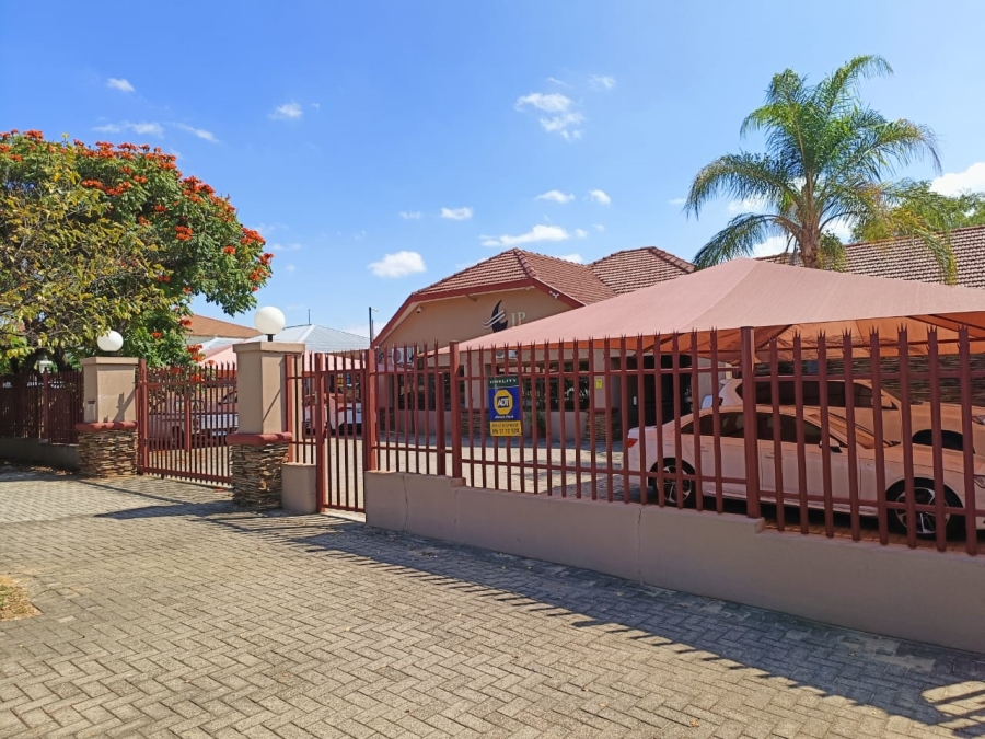 Commercial Property for Sale in Bodorp North West